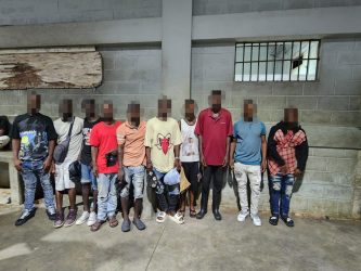 Detienen a 1,284 extranjeros en gran jornada migratoria en RD Detienen a 1,284 extranjeros en gran jornada migratoria en RD