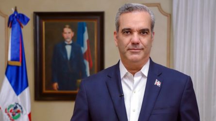 Abinader traslada por tres días la sede presidencial a Santiago