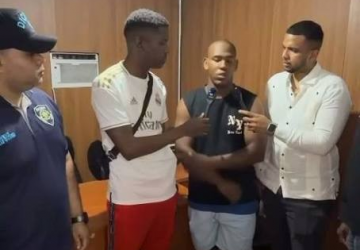 Se entrega uno de supuestos asesinos esposa Julián Oro Duro