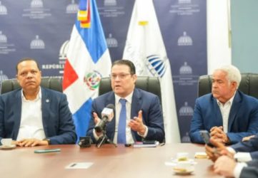 Anadegas suspende retiro de verifones tras reunión Gobierno Anadegas suspende retiro de verifones tras reunión Gobierno