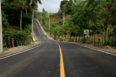 Presidente RD entrega nueva carretera en provincia Espaillat