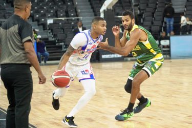 San Lázaro vence a San Carlos y continúa invicto en TBS Distrito