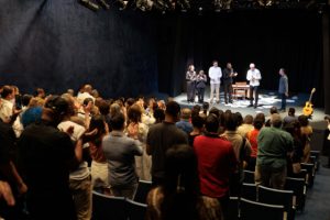 Compañía de Teatro presenta “José, la isla” a casa llena FILSD
