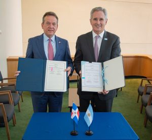 RD y Argentina amplían conectividad aérea RD y Argentina amplían conectividad aérea