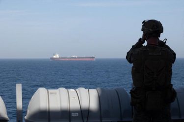 EU niega Guardia de Irán haya alcanzado 2 de sus destructores