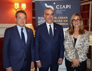 Abinader destaca la estabilidad política y crecimiento de la RD