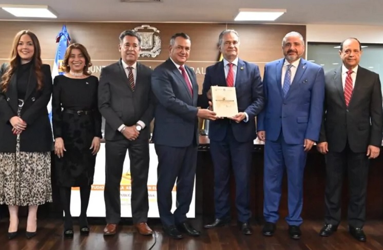 JCE identifica desconfianza y causas de abstención electoral imagen