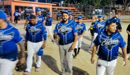 Cuervos y La Máquina avanzan torneo Rubén Pimentel Softbol Cuervos y La Máquina avanzan torneo Rubén Pimentel Softbol