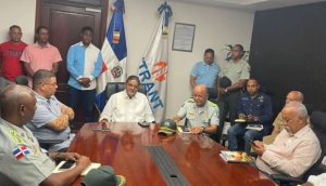 Autoridades se reunieron con  transportistas del 9 de la Duarte