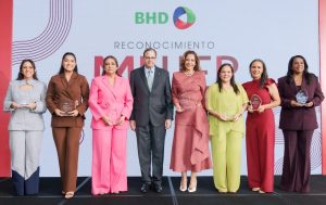 BHD reconoce seis empresarias por su trayectoria y liderazgo