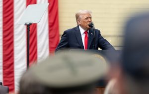 Trump aprovecha el 11S para defender la guerra contra Irán
