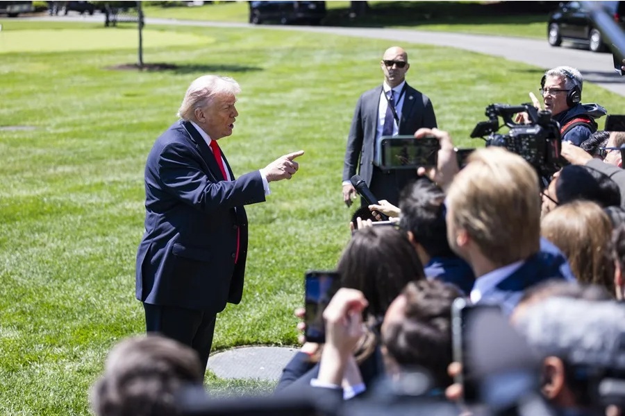 Trump veta de la Casa Blanca a CNN, MSNOW y diario Político