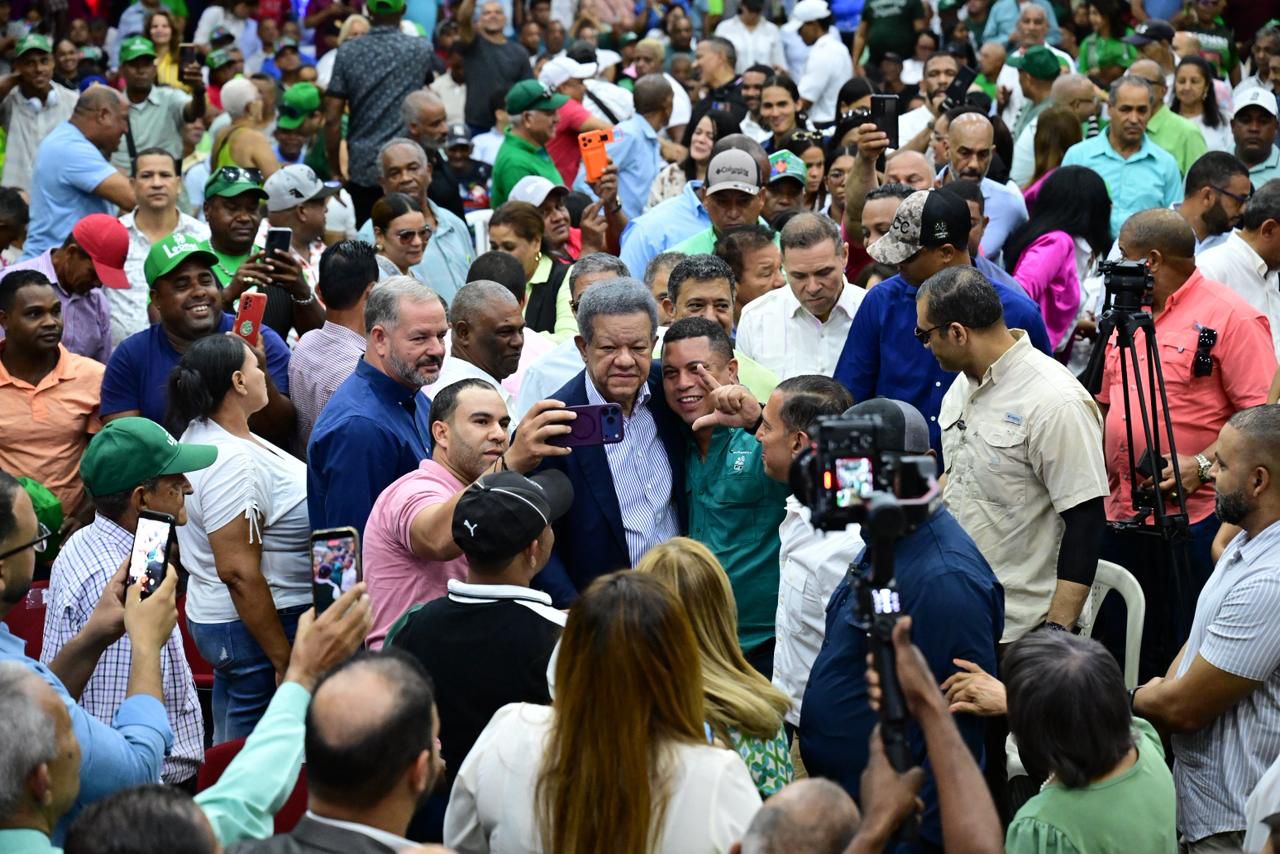 Leonel visitará Azua, San Juan y Elías Piña el fin de semana imagen
