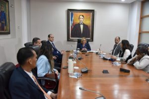 Diputados piden explicaciones Inabie de alimentación escolar Diputados piden explicaciones Inabie de alimentación escolar
