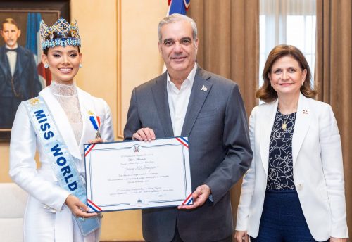 El Presidente recibe a Joheirry Mola Miss Mundo 2026 imagen