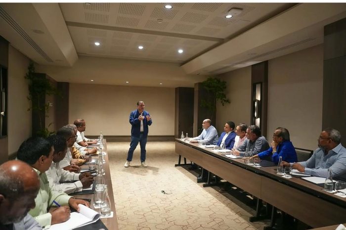 Buscan alternativas en RD ante continuas alzas de combustibles