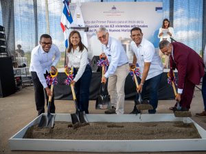 Gobierno inicia construcción de viviendas reasentamiento Cotuí