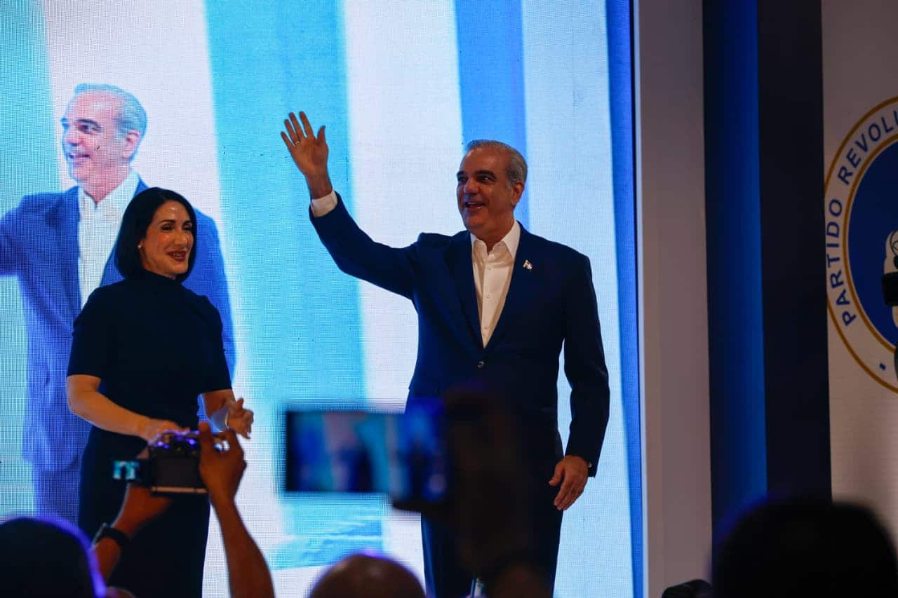 Proclaman Abinader presidente del PRM para período 2026-30