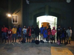 ERD intercepta una yola con 16 haitianos en situación irregular