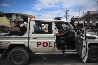 Policía haitiana intercambió prisioneros bandas criminales