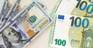 El dólar subió y era vendido a $59.46; el euro sigue a $70.04