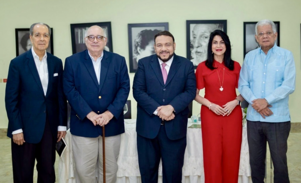El historiador Reyes Sánchez presenta libro sobre Balaguer imagen