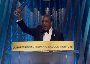 WASHINGTON: Espaillat recibe el Legacy Award del CHCI WASHINGTON: Espaillat recibe el Legacy Award del CHCI