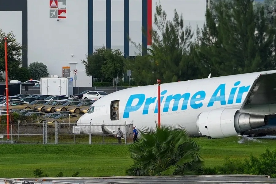 MIAMI: Al menos 5 muertos tras accidente un avión de Amazon