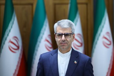 Irán lamenta Canadá «rebaje» amenazas «aniquilación» de EU