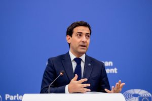 UE pide flexibilizar contratación pública en detrimento de China