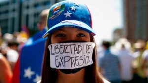 VENEZUELA: Gobierno levanta censura a medios comunicación VENEZUELA: Gobierno levanta censura a medios comunicación