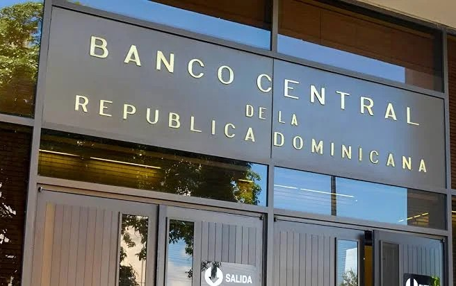 Ocupación alcanza 5.27 millones y desempleo sube 5.3% en RD