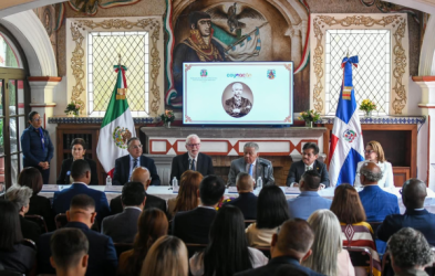RD dona a México busto de dominicano Delfín Madrigal