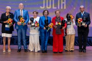 Premios Julia reconoce aportes adultos mayores desarrollo RD