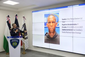 Capturan a acusado de asaltar a Kenny Grullón en su residencia