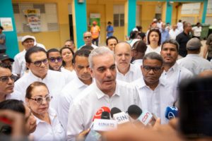 La RD coloca equipos pesados y artillería en la frontera con Haití