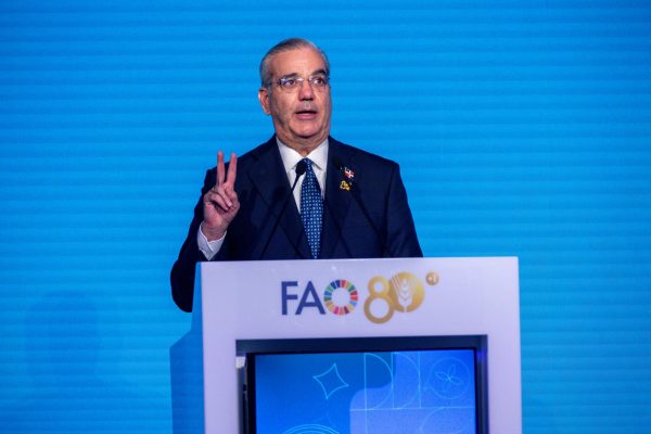Abinader: Mi mayor orgullo es haber sacado a RD del hambre imagen