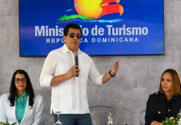 Collado dice estar concentrado y evita hablar de Chú Vásquez
