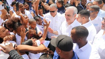 Abinader retomará su agenda nacional con entrega de obras