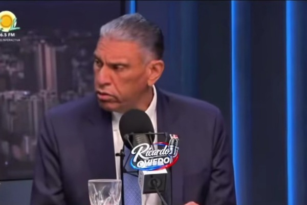 Jesús «Chú» Vásquez cuestiona militancia de Collado en el PRM imagen