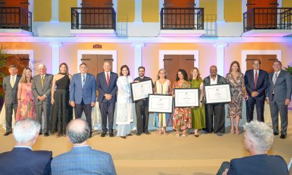 Premian a cuatro artistas en el 29 Concurso E. León Jimenes Premian a cuatro artistas en el 29 Concurso E. León Jimenes