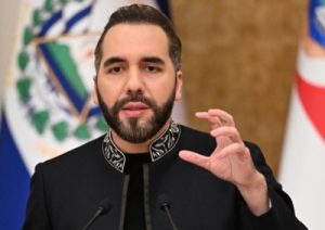 Haití: Bukele lanza ofensiva militar contra bandas por rapto