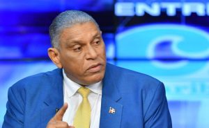 Chu Vásquez se suma al proyecto de Carolina para 2028