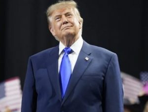 Trump: «me hicieron trampa en 2020; tengo derecho competir»