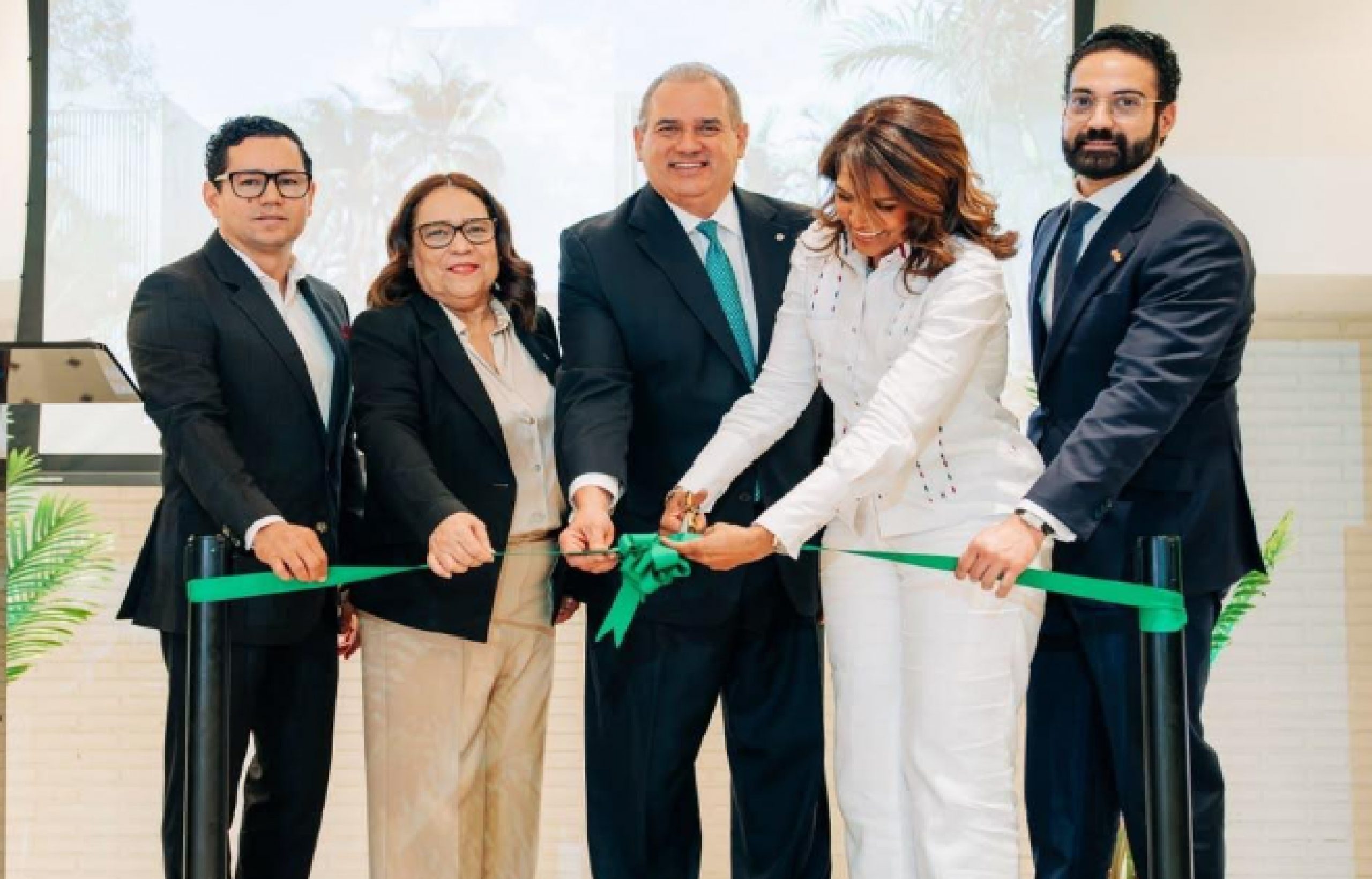 ESPAÑA: inauguran en Madrid feria inmobiliaria dominicana imagen