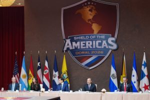 Latinobarómetro: Sólo 47 % de dominicanos apoya democracia