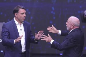 BRASIL: Lula y Flávio Bolsonaro chocan en un debate televisado