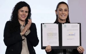 México aprueba ley que exige a  candidatos nacionalidad única