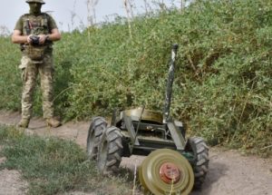 Rusia denuncia que Ucrania ha colocado minas en vías de acceso