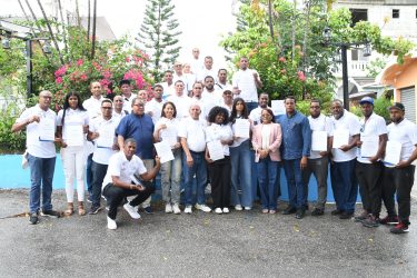 COD capacita a dirigentes y atletas de triatlón en Barahona